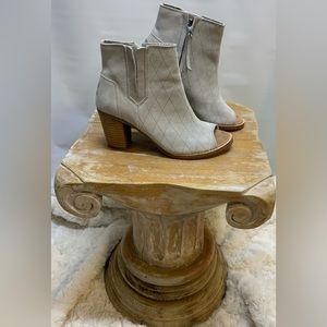 Toms Open-Toed Ankle Bootie Sz 6.5
